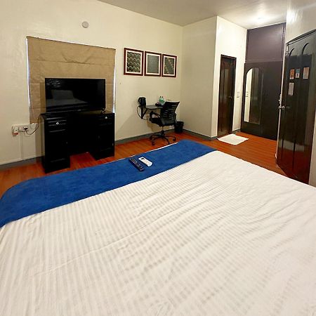 Brick Castle Hotel Chennai Exterior foto