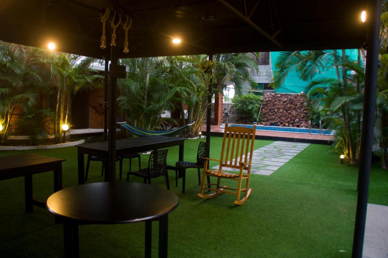 Brick Castle Hotel Chennai Exterior foto